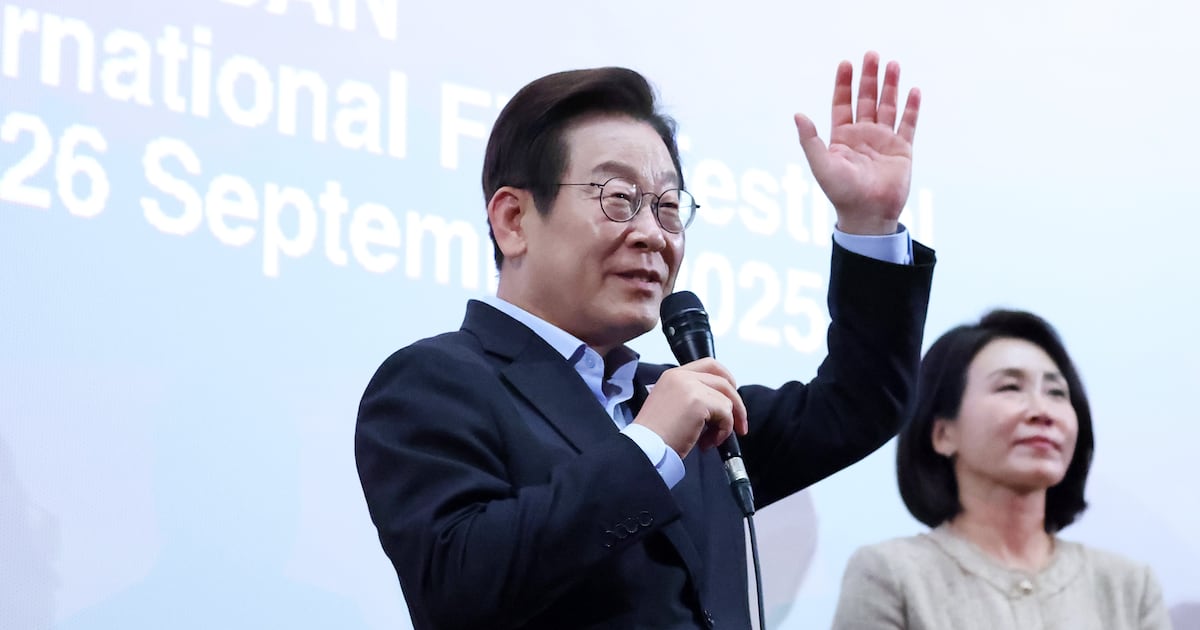 President Lee Jae-myung Condemns Submissive Defense Mindset, Vows Self-Defense Reforms